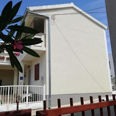 Apartment Dukic Sveti Filip i Jakov Esterno foto