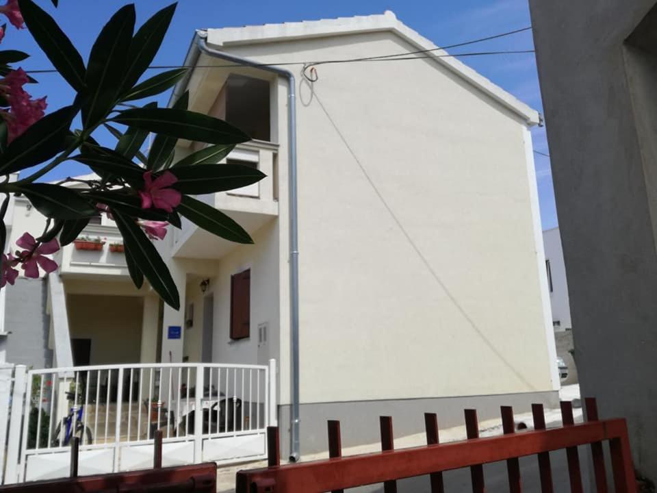 Apartment Dukic Sveti Filip i Jakov Esterno foto