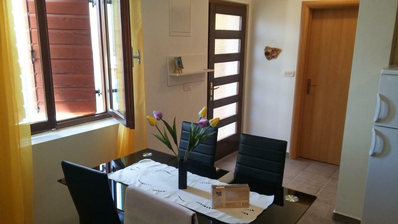 Apartment Dukic Sveti Filip i Jakov Esterno foto